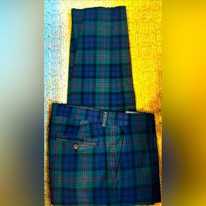 Vineyard Vines Breakers Pants. Like New